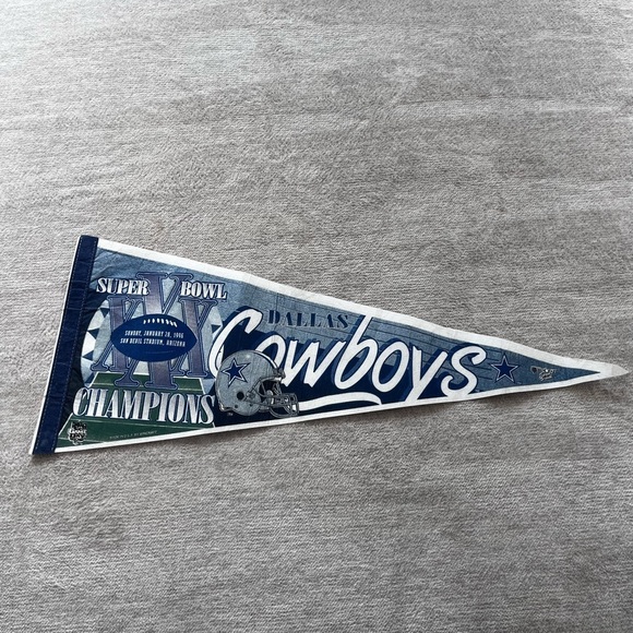 SUPER BOWL XXX ~ 1996 ~ Dallas Cowboys Champs Pennant - Picture 1 of 4